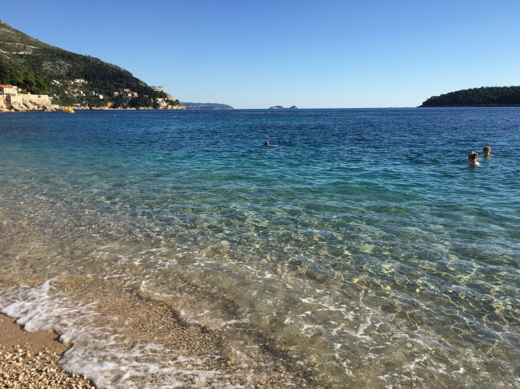 6D3ABBF6-BB4B-4EDC-99C3-B22A5572417B